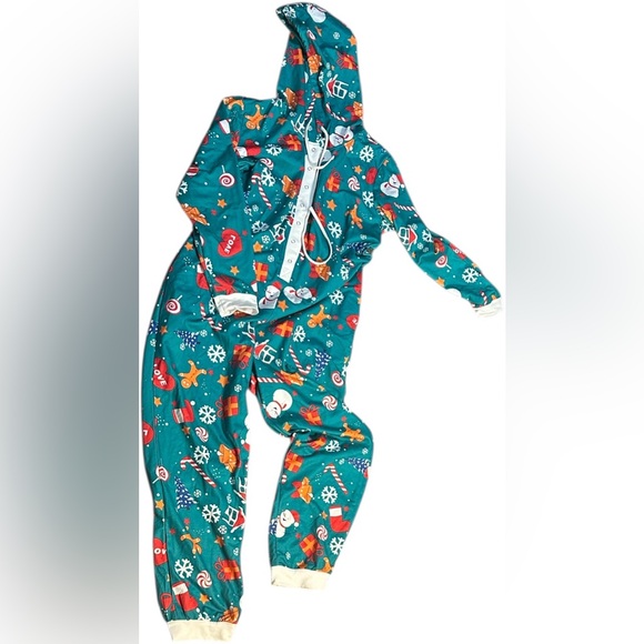Ekouaer Other - Cozy Christmas Hooded Onesie Pajamas